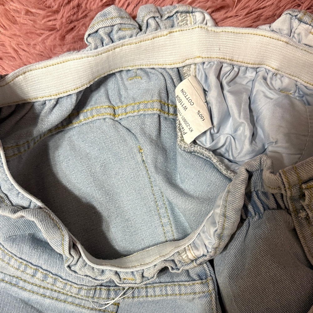 Stretch Ruffle Waist Light Blue Denim Women's Shorts - Picture 5 of 5